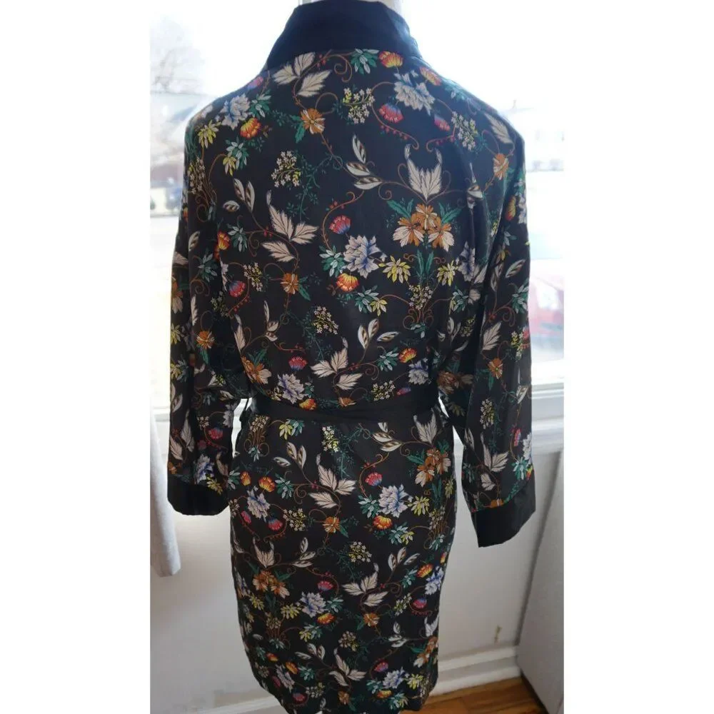 Victoria's Secret Women's Black Floral Satin Short Floral Robe - Size M/L - Picture 6 of 11